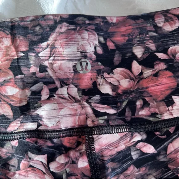 Wunder Under High-Rise Tight 28" *Nulux in Peony Multi - Picture 4 of 6